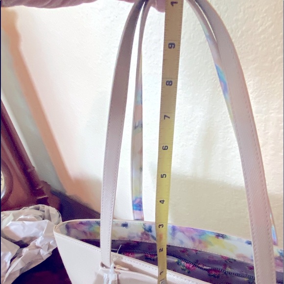 Betsey Johnson Large Tote With Scarf & Wristlet Gorgeous NWT - Picture 9 of 16